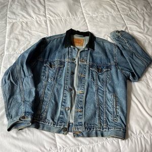 Vintage Denim Levi’s Jacket